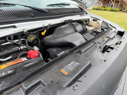 Used 2019 Ford E-350 and Econoline 350 Super Duty w/ Power Windows & Locks Group RWD image 20