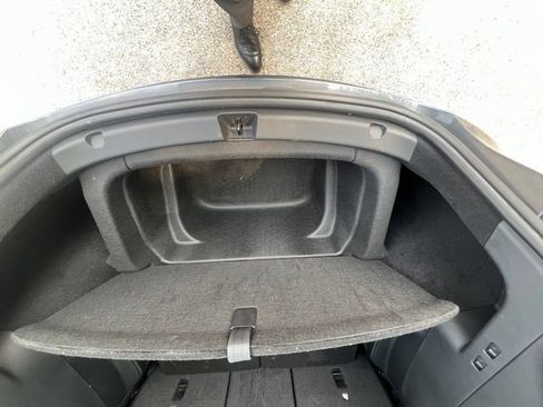 Used 2022 Tesla Model Y Long Range AWD/4WD image 27