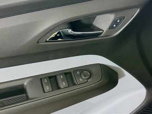 New 2027 Chevrolet Bolt LT w/ Comfort Package FWD image 20