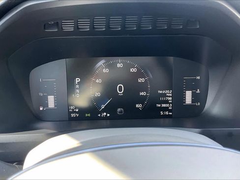 Used 2019 Volvo XC90 T5 Momentum w/ Protection Package FWD image 26