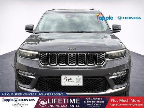Used 2022 Jeep Grand Cherokee Summit w/ Advanced Protech Group IV AWD/4WD image 2
