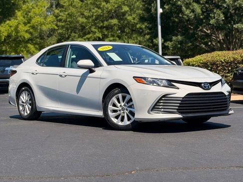 Used 2024 Toyota Camry LE FWD image 2