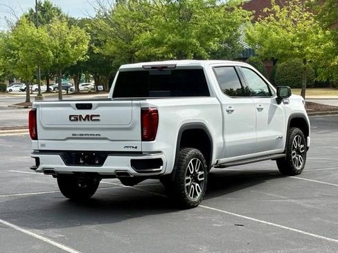 Used 2024 GMC Sierra 1500 AT4 w/ Technology Package AWD/4WD image 7