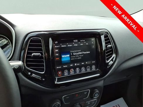 Used 2019 Jeep Compass Limited AWD/4WD image 18