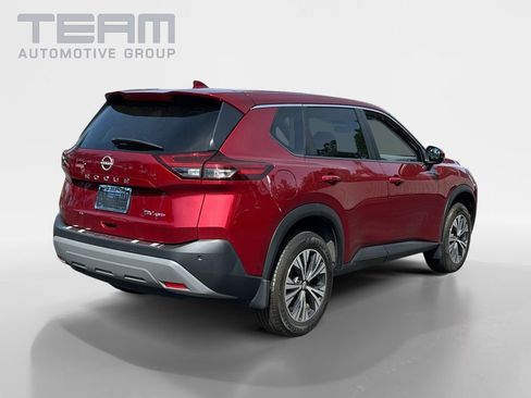 Used 2023 Nissan Rogue SV image 7
