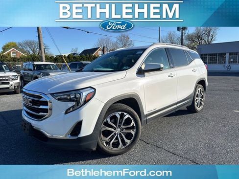 Used 2020 GMC Terrain SLT w/ Preferred Package image 1