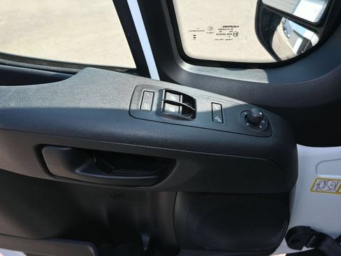 Used 2026 RAM ProMaster 2500 w/ Convenience Group FWD image 24