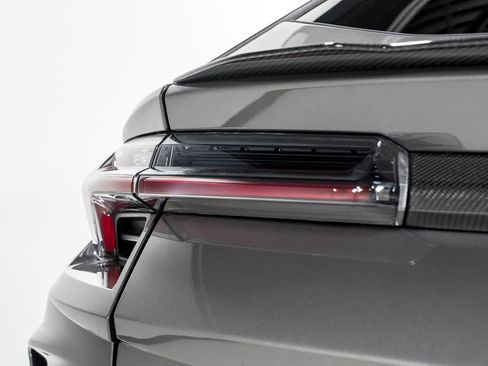 Used 2022 Lamborghini Urus AWD/4WD image 57