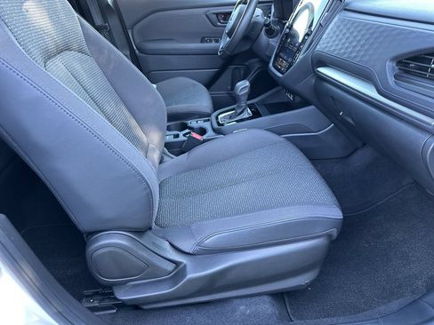 Used 2025 Subaru Forester Premium AWD/4WD image 37