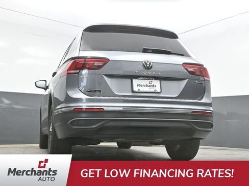 Used 2023 Volkswagen Tiguan SE AWD/4WD image 37