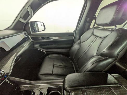 Used 2022 Jeep Wagoneer Series III image 30