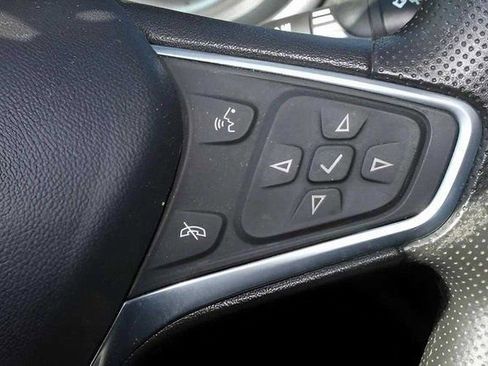 Used 2022 Chevrolet Malibu LT image 15