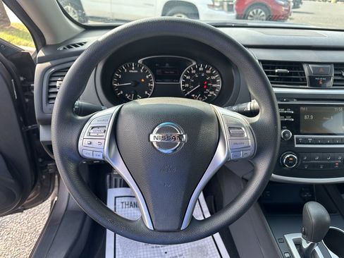 Used 2016 Nissan Altima 2.5 S w/ Power Driver Seat Package image 13