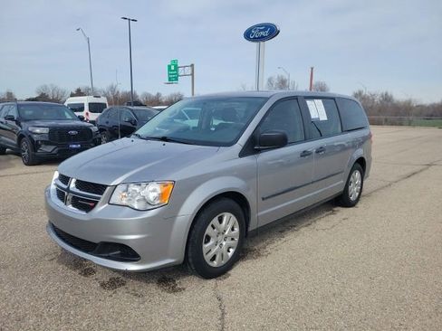 Used 2016 Dodge Grand Caravan American Value Package image 17