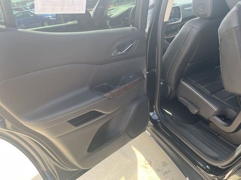 Used 2023 GMC Acadia Denali FWD image 13
