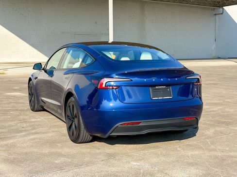 Used 2025 Tesla Model 3 RWD image 8
