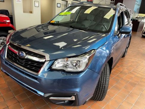 Used 2017 Subaru Forester 2.5i Premium w/ All-Weather Package AWD/4WD image 7