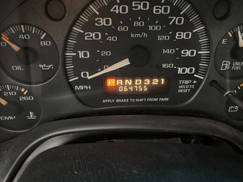 Used 2002 Chevrolet Express 1500 image 11