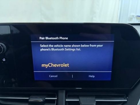 Used 2024 Chevrolet Trax RS w/ Driver Confidence Package FWD image 39