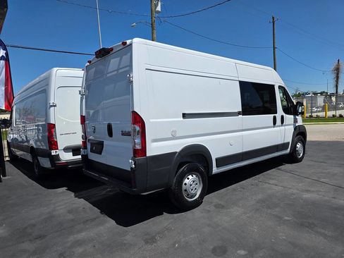 Used 2018 RAM ProMaster 3500 w/ Interior Convenience Group image 4