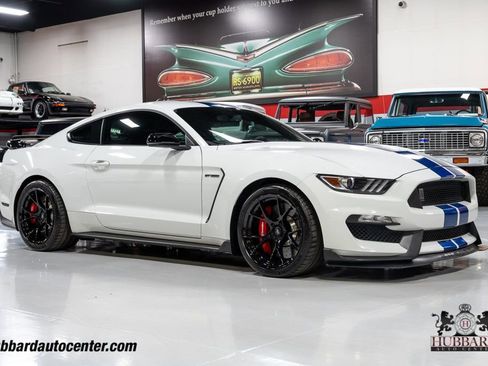 Used 2018 Ford Mustang Shelby GT350 w/ Electronics Package image 1