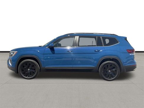 New 2025 Volkswagen Atlas SE image 8