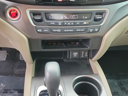 Used 2017 Honda Pilot EX image 22