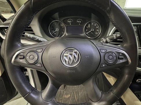 Used 2019 Buick Enclave Essence image 12