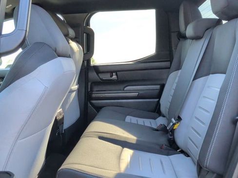 Certified 2025 Toyota Tacoma TRD Off-Road image 25