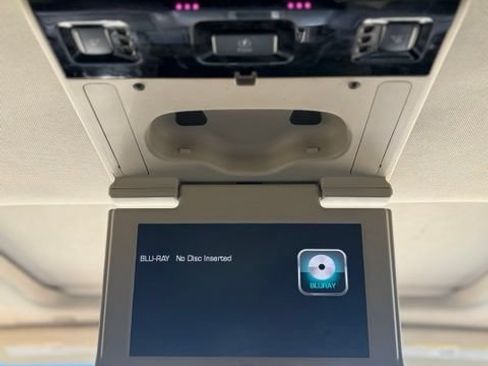 Used 2020 GMC Yukon XL Denali w/ Open Road Package RWD image 22