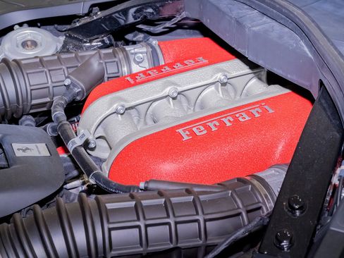Used 2024 Ferrari Purosangue image 41