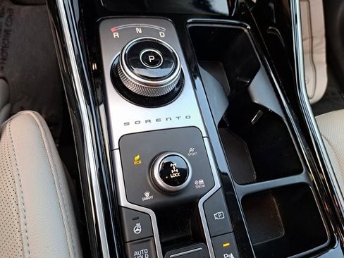 Used 2023 Kia Sorento SX Prestige image 15