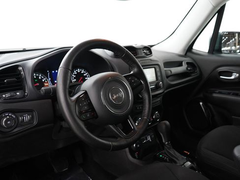 Used 2017 Jeep Renegade Altitude AWD/4WD image 24