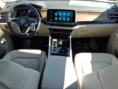 New 2026 Volkswagen Atlas SE image 15
