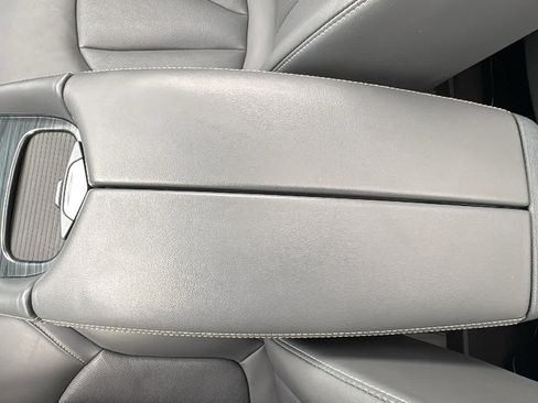 Used 2019 Buick Envision Essence AWD/4WD image 23