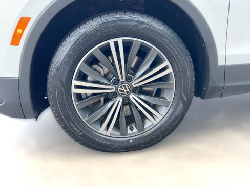 Used 2024 Volkswagen Tiguan Wolfsburg Edition image 12