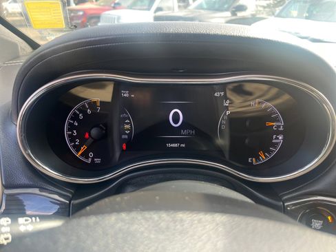 Used 2017 Jeep Grand Cherokee Overland w/ Jeep Active Safety Group image 10