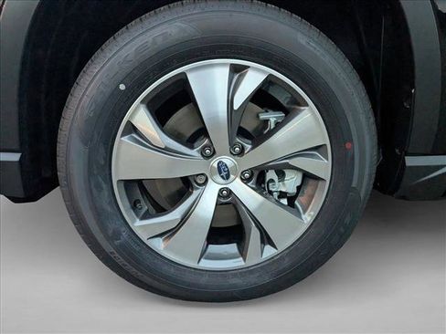Used 2025 Subaru Ascent Premium image 10