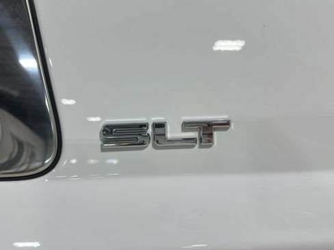 Used 2020 GMC Yukon XL SLT w/ Open Road Package AWD/4WD image 8