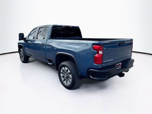 Used 2025 Chevrolet Silverado 2500 Custom w/ Custom Value Package image 5