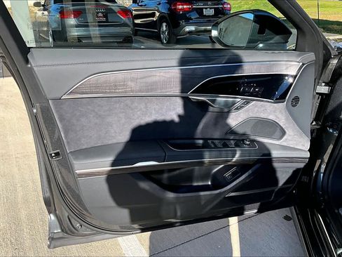 New 2026 Audi A8 L 3.0T image 10