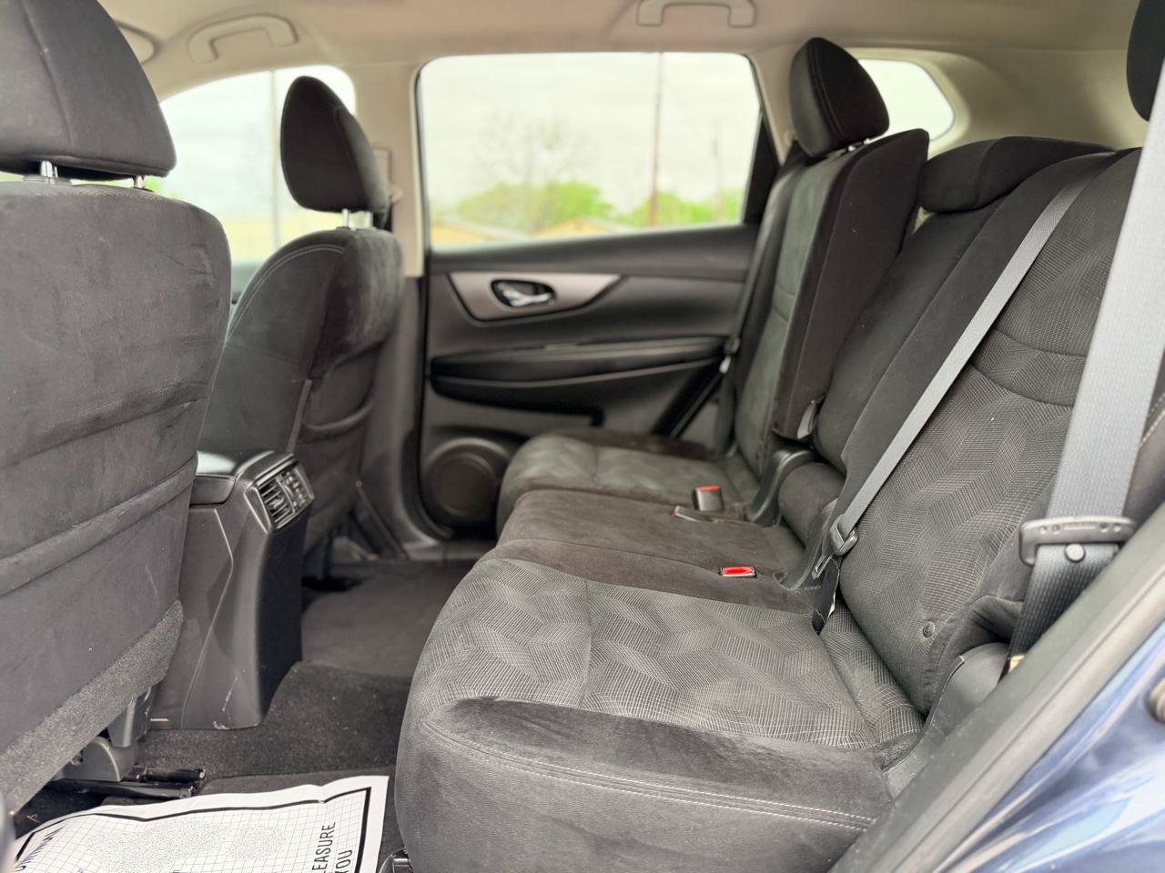 Used 2014 Nissan Rogue SV FWD image 14