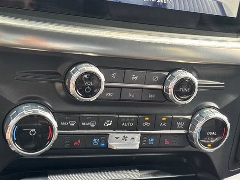 Used 2023 Ford F150 Lariat AWD/4WD image 43