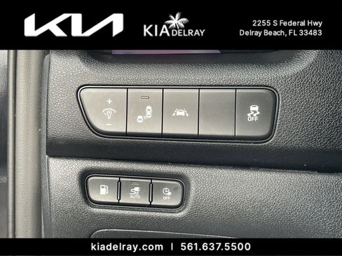 Certified 2022 Kia Niro EX image 32