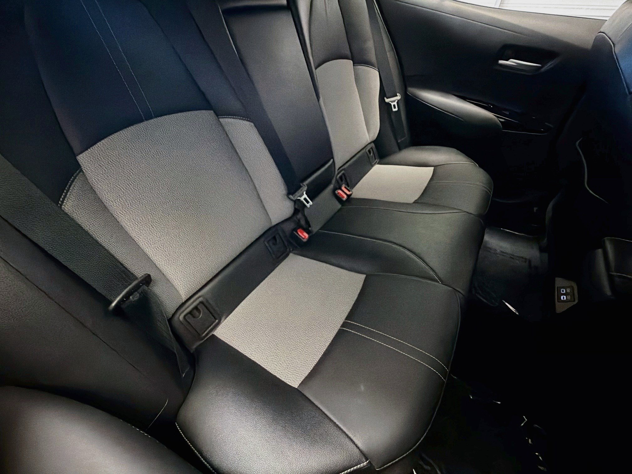 Used 2025 Toyota Corolla XSE FWD image 14