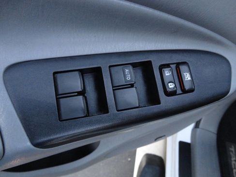 Used 2015 Toyota Tacoma PreRunner image 13