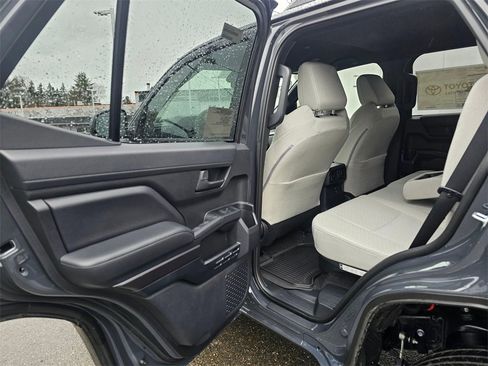 New 2026 Toyota 4Runner SR5 image 17