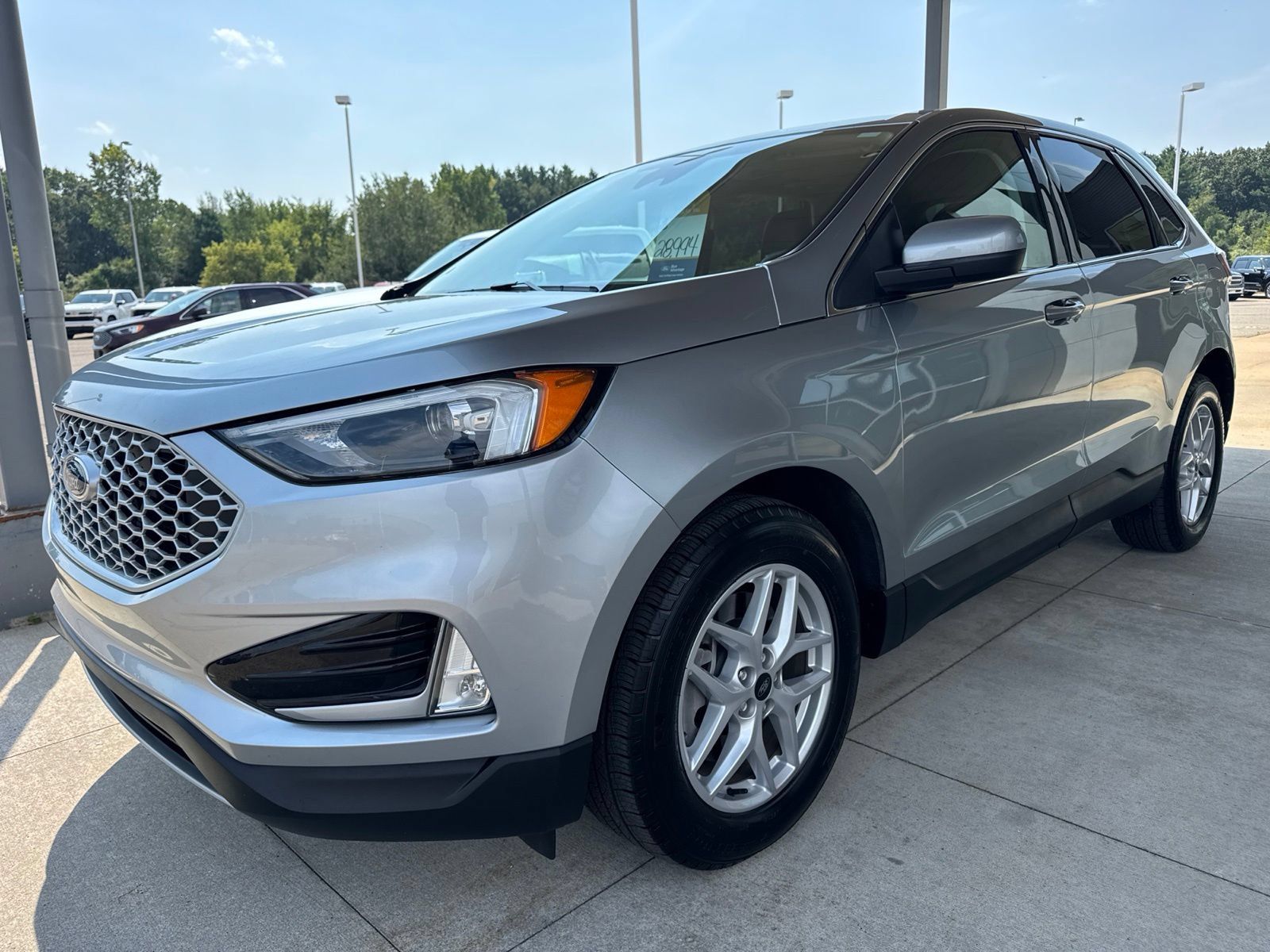Certified 2024 Ford Edge SEL w/ Convenience Package AWD/4WD image 3