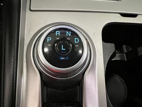 Used 2022 Ford Explorer XLT RWD image 26