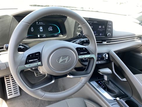Certified 2026 Hyundai Elantra Sport FWD image 17